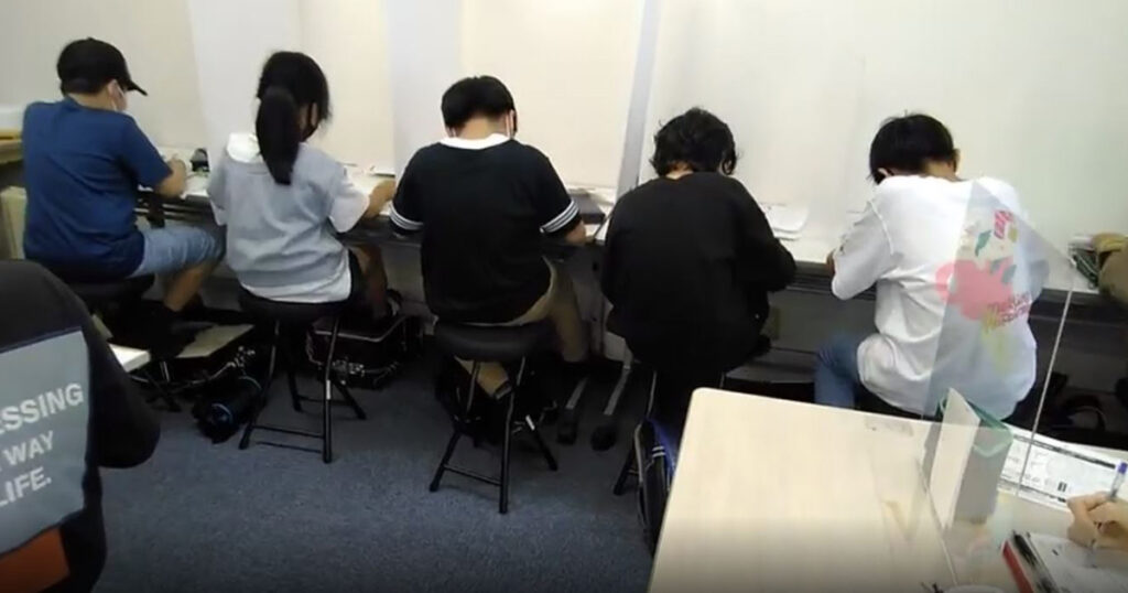 学研あどばんす足原教室学習風景