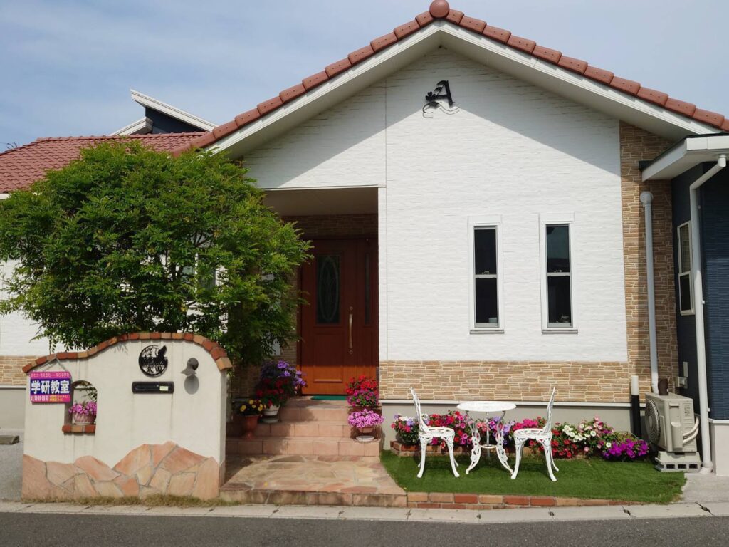 学研光国教室小学生ルーム玄関